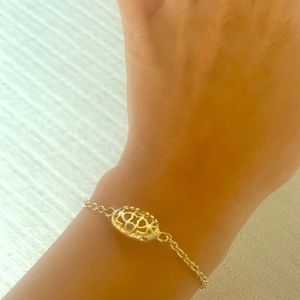 Kendra Scott bracelet